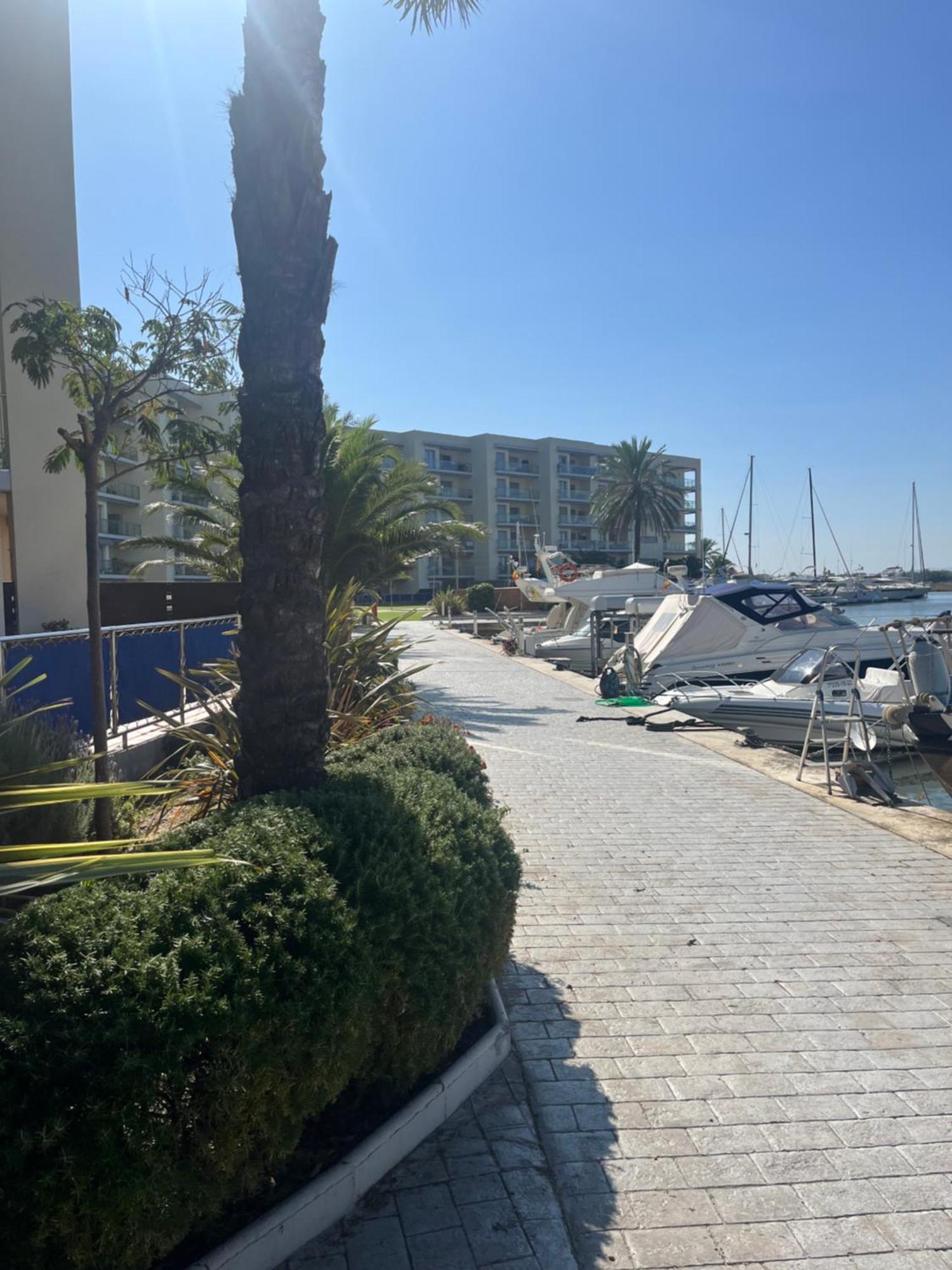 Ferienwohnung Atico En Port Gran Roses Exterior foto